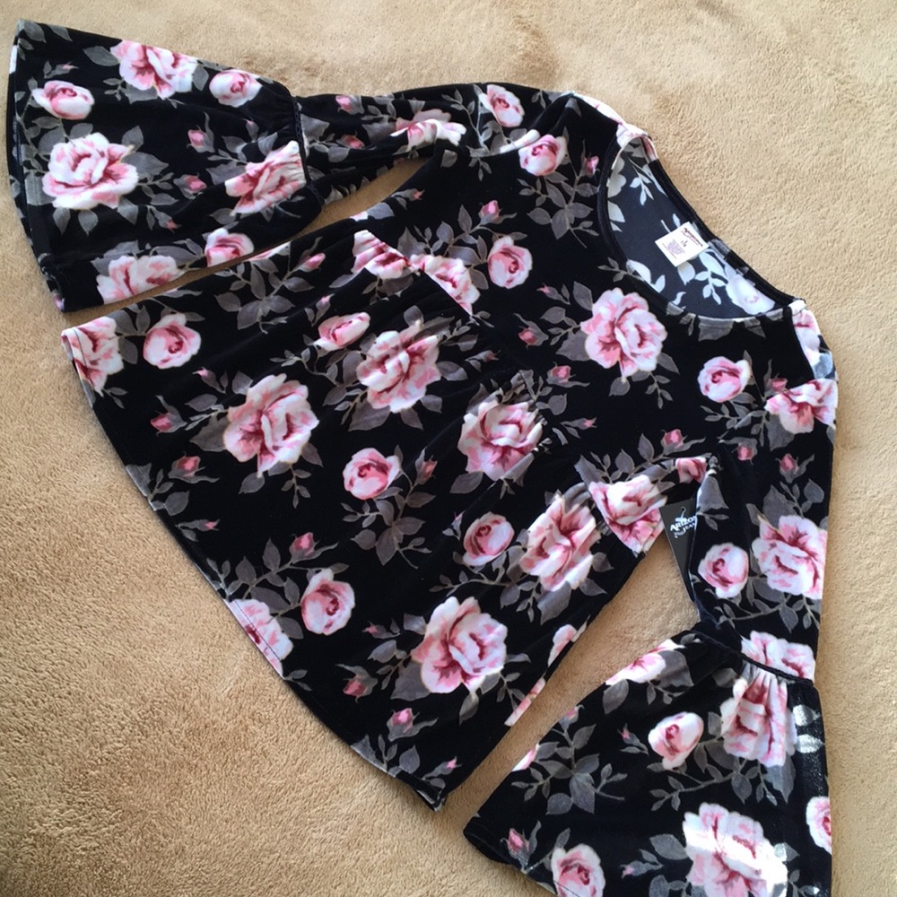 Arizona jean floral top for girl size 7-8 NWT